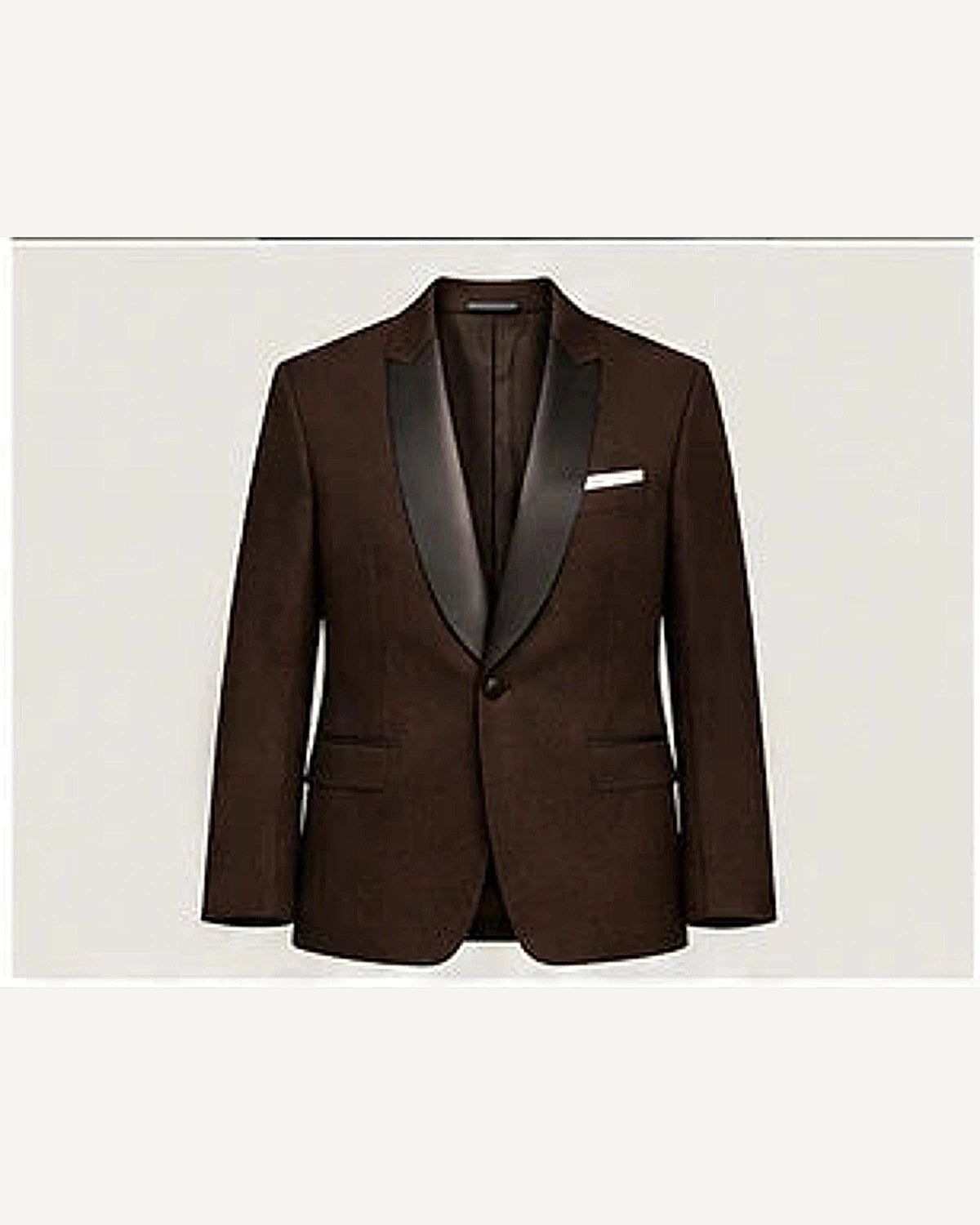 DFCOLOR::Chocolate::product — Ivory Textured Peak-Lapel Dinner Jacket; 4:5 full-image reframed without crop