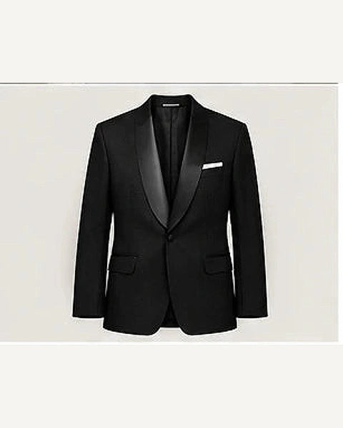 DFCOLOR::Black::product — Ivory Textured Peak-Lapel Dinner Jacket; 4:5 full-image reframed without crop